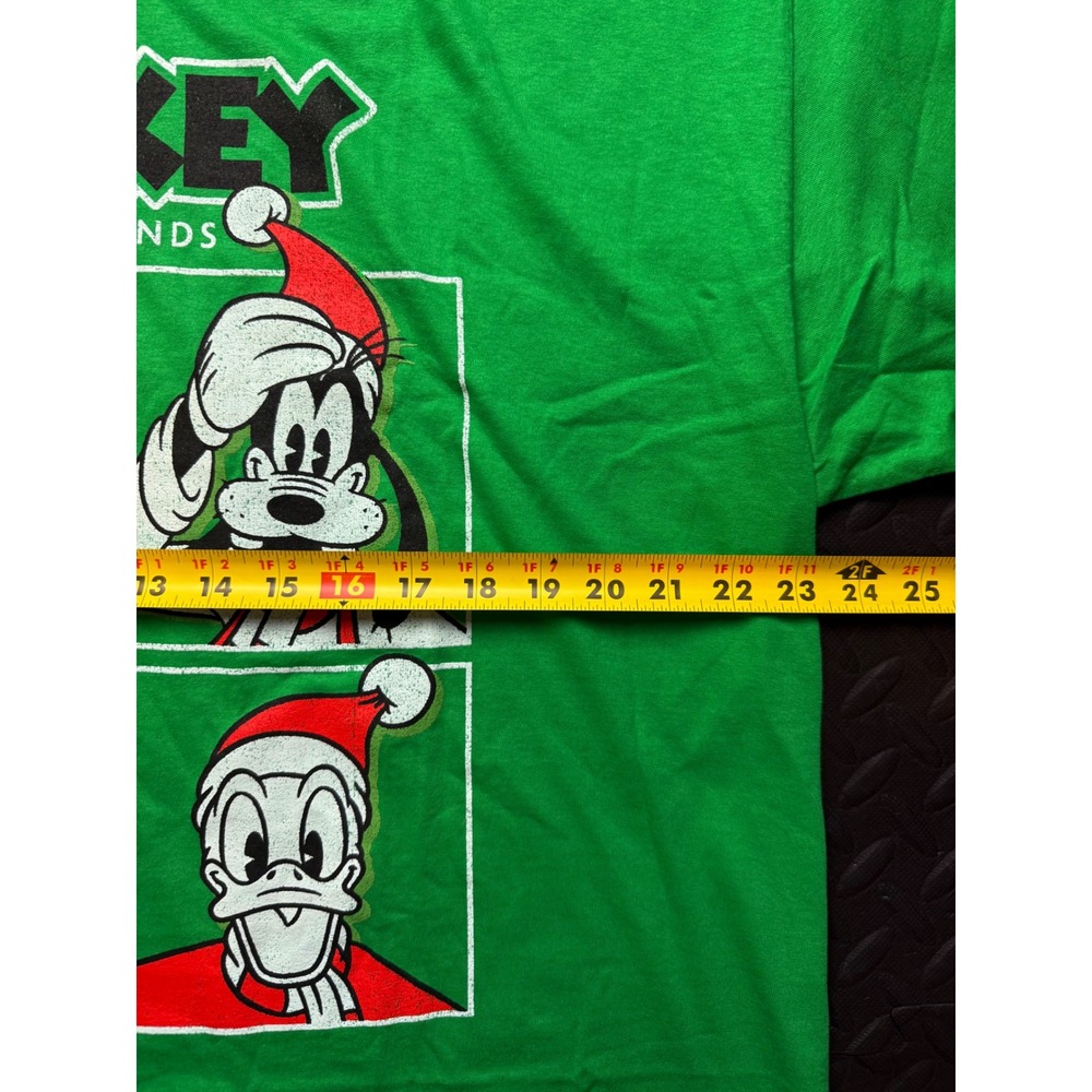Disney Mickey and Friends Christmas Green Graphic T-Shirt Mens XL Santa Hat - Picture 4 of 6